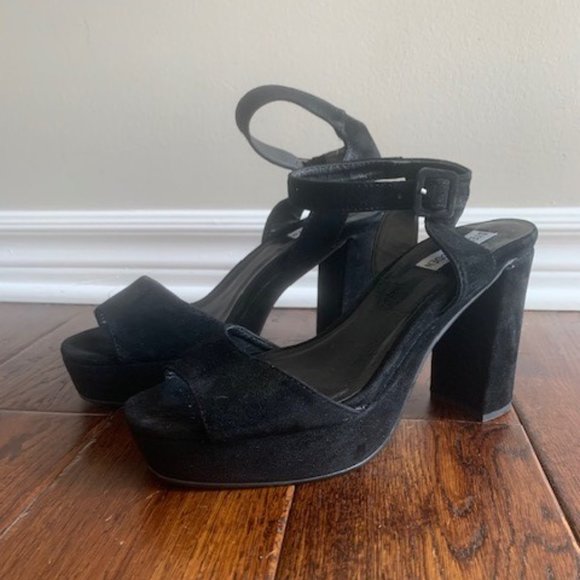 Steve Madden Shoes - Black strappy Steve Madden heels